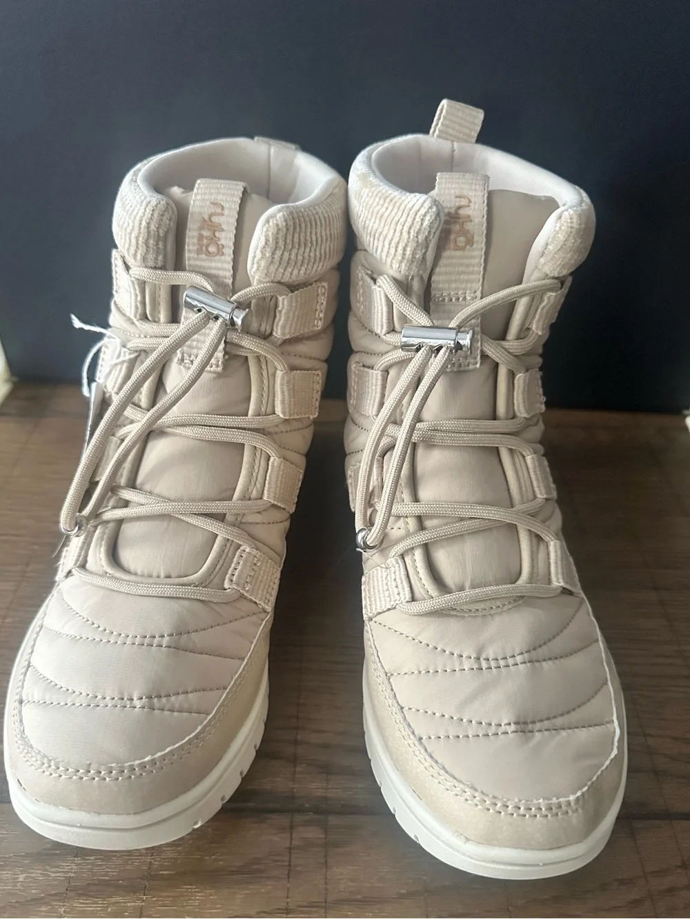NWT Ryka Women's “Sienna Water Repellent” Bootie Size 5.5